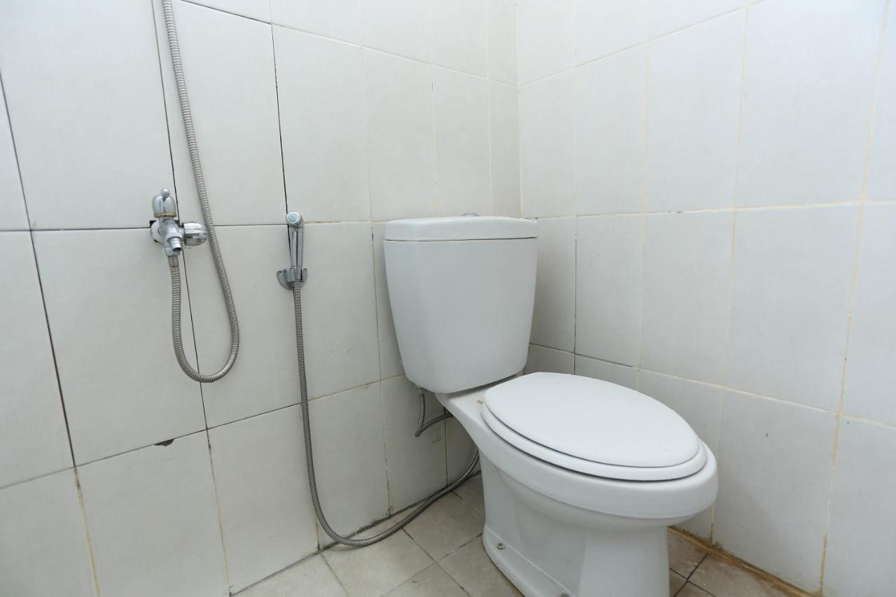 Spot On 1784 Tnc Residence Syariah Mataram Exterior photo